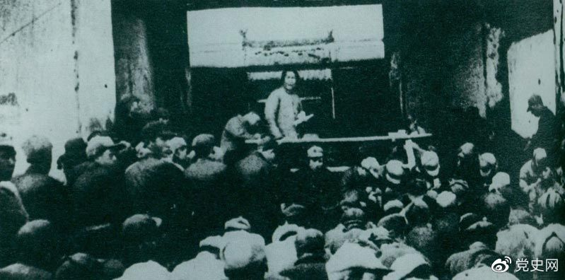 1935年12月27日，毛澤東在陜北瓦窯堡黨的活動分子會議上作《論反對日本帝國主義的策略》報告。